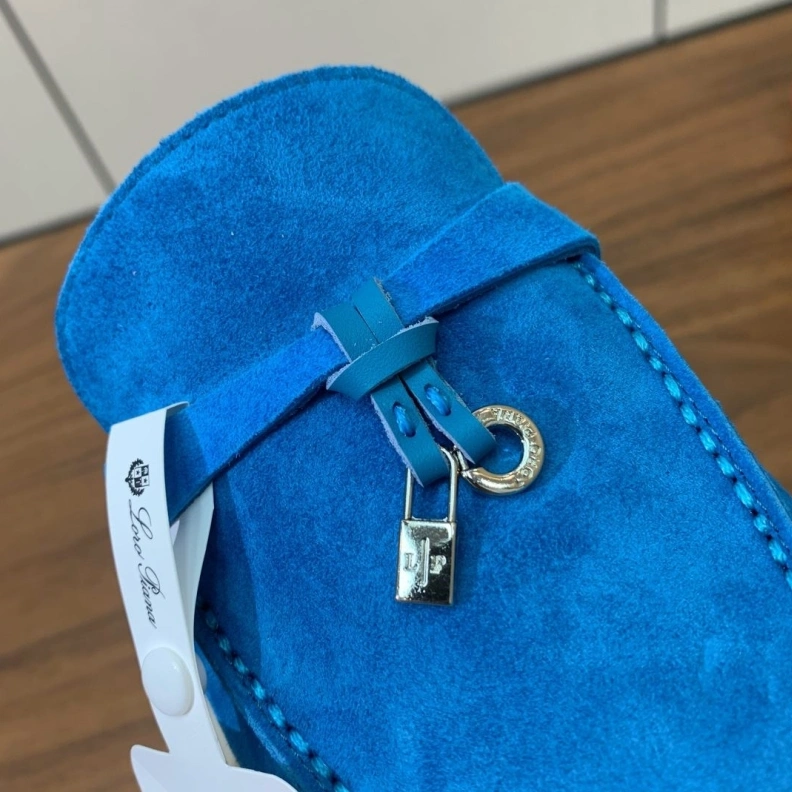 Elegant Othxr Slippers 213514