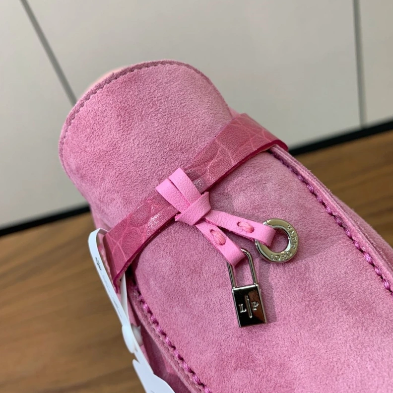 Elegant Othxr Slippers 213501