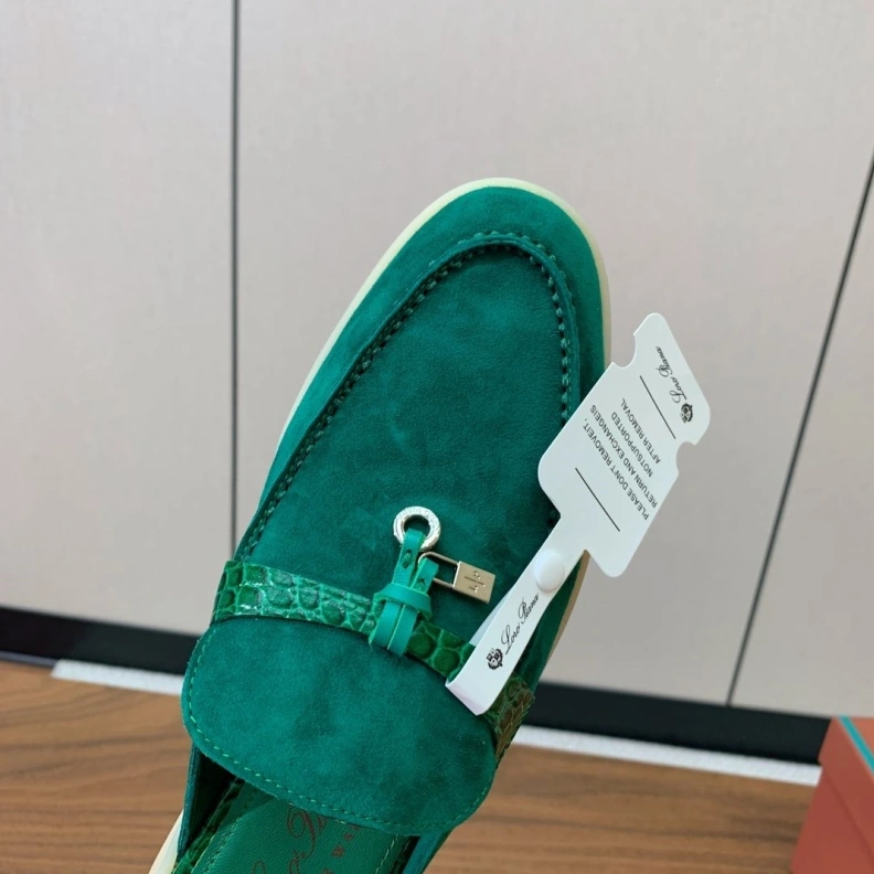 Reliable Othxr Slippers 213505