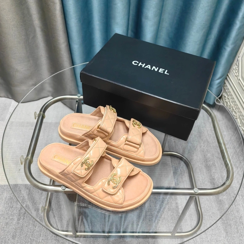 Resilient Chxnxl Sandals 121983