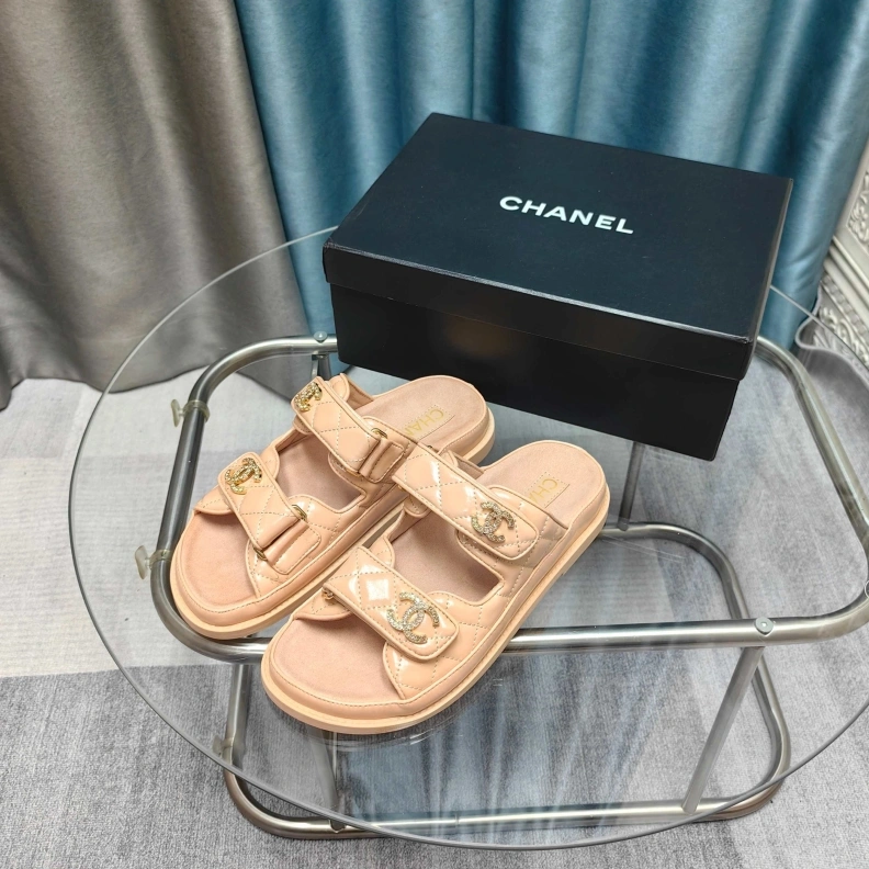 Resilient Chxnxl Sandals 121983
