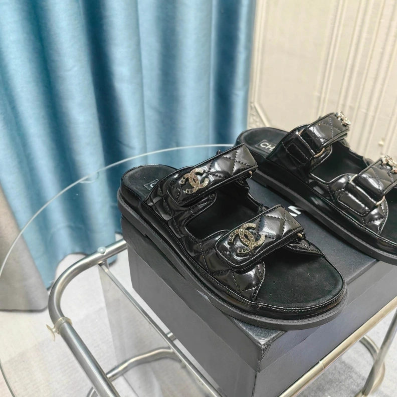 Elegant Chxnxl Sandals 121984