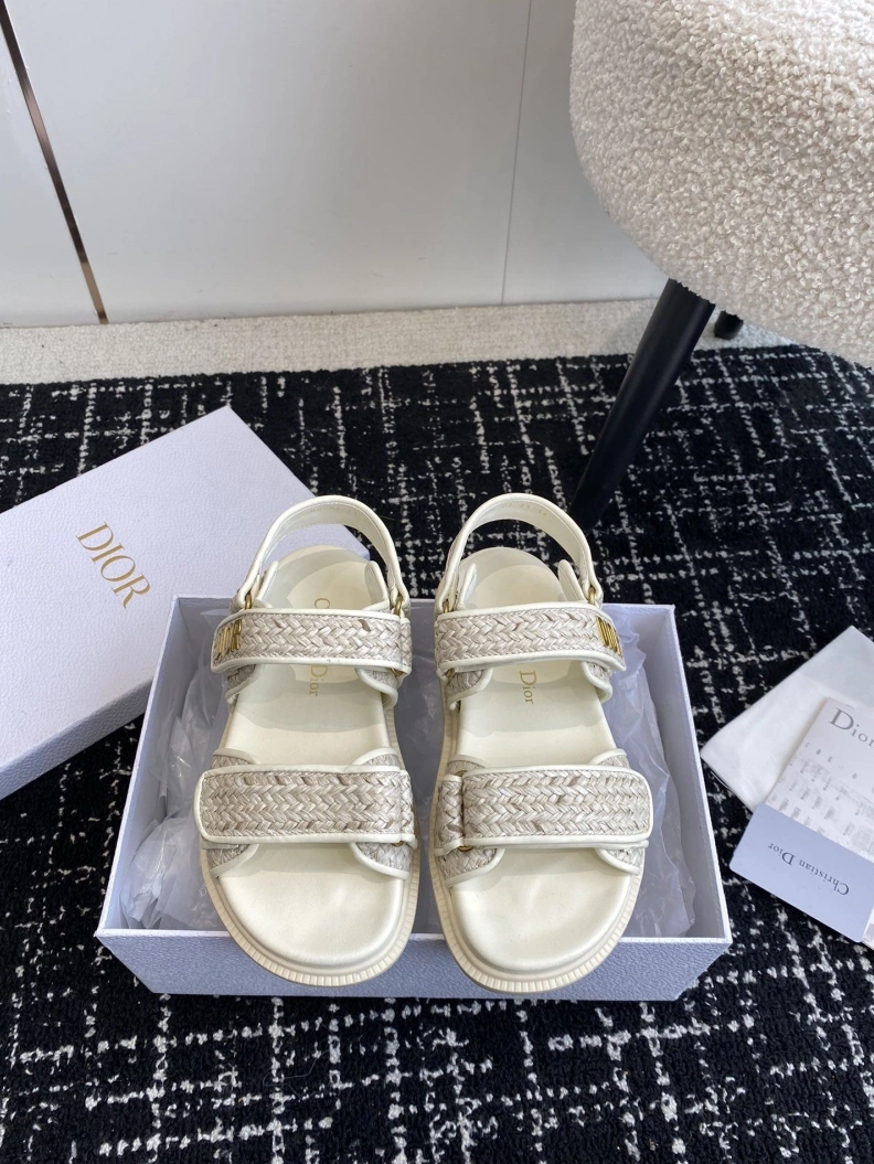 Chxnxl Sandals Resilient 121965