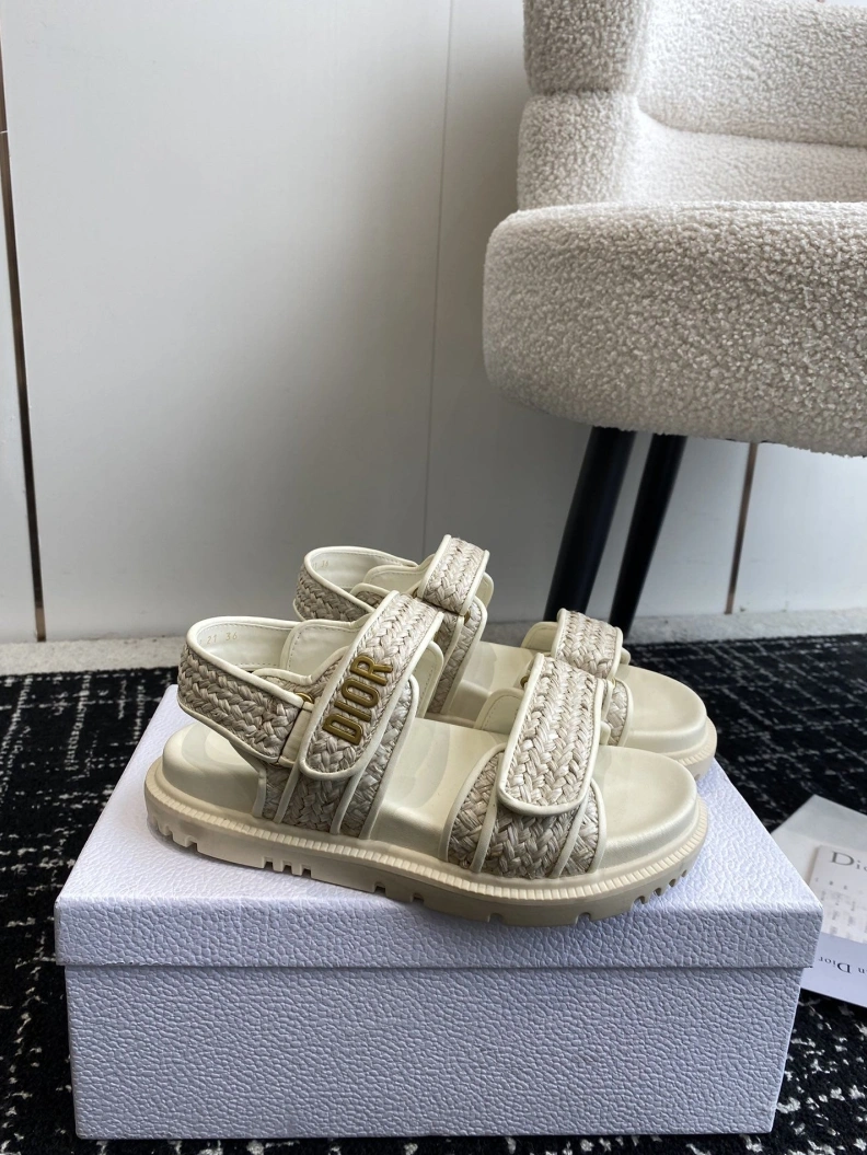 Chxnxl Sandals Resilient 121965