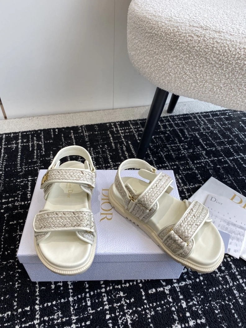 Chxnxl Sandals Resilient 121965