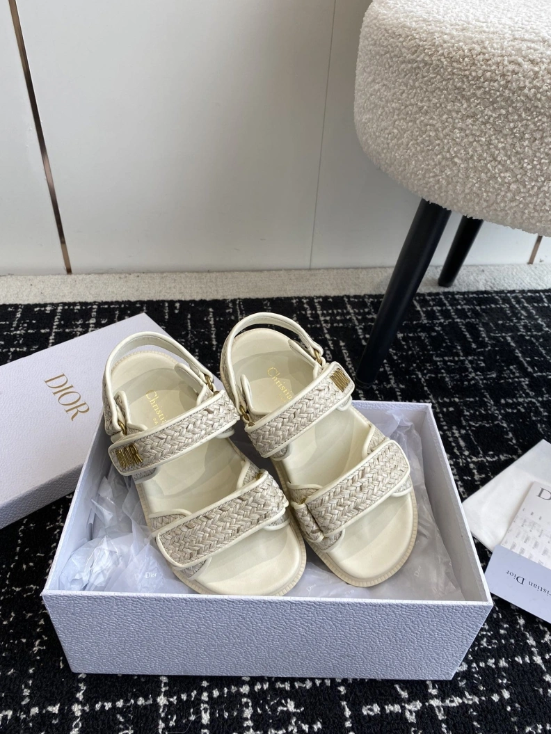 Chxnxl Sandals Resilient 121965