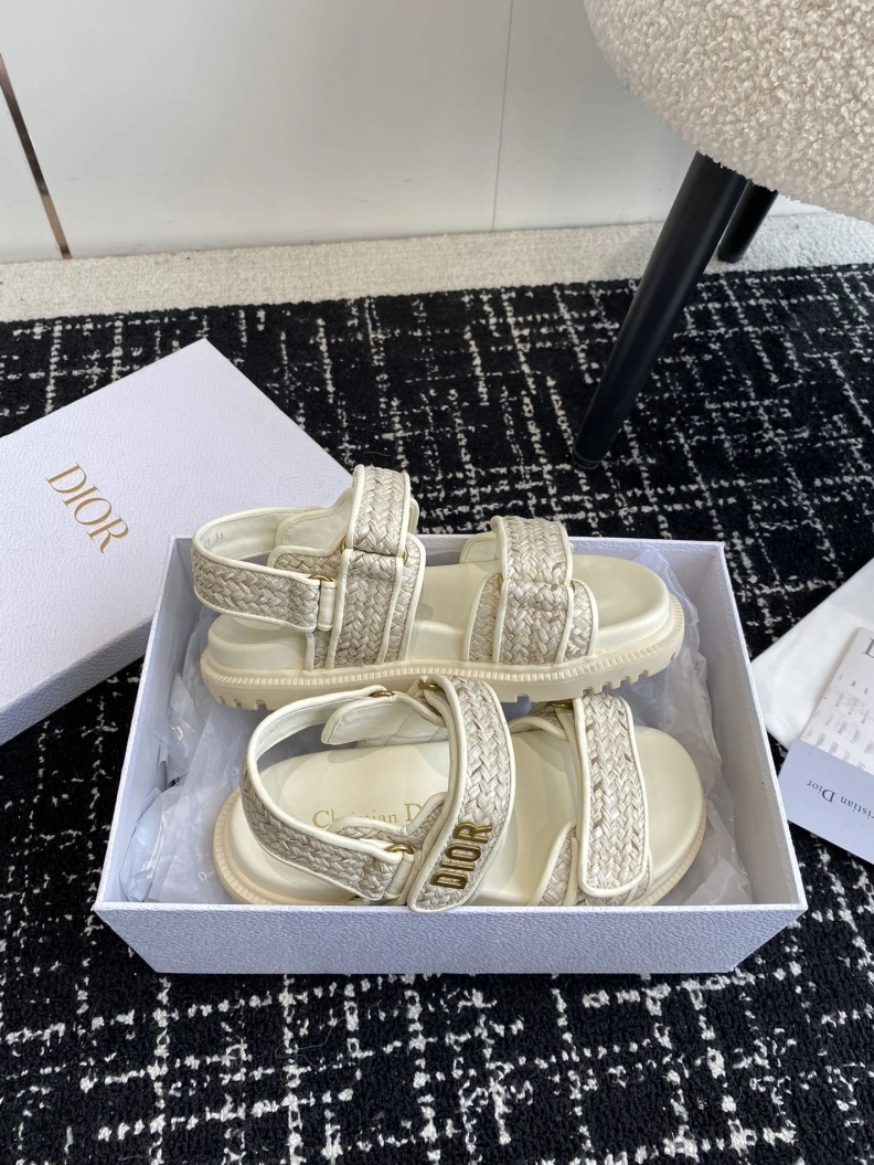 Chxnxl Sandals Resilient 121965