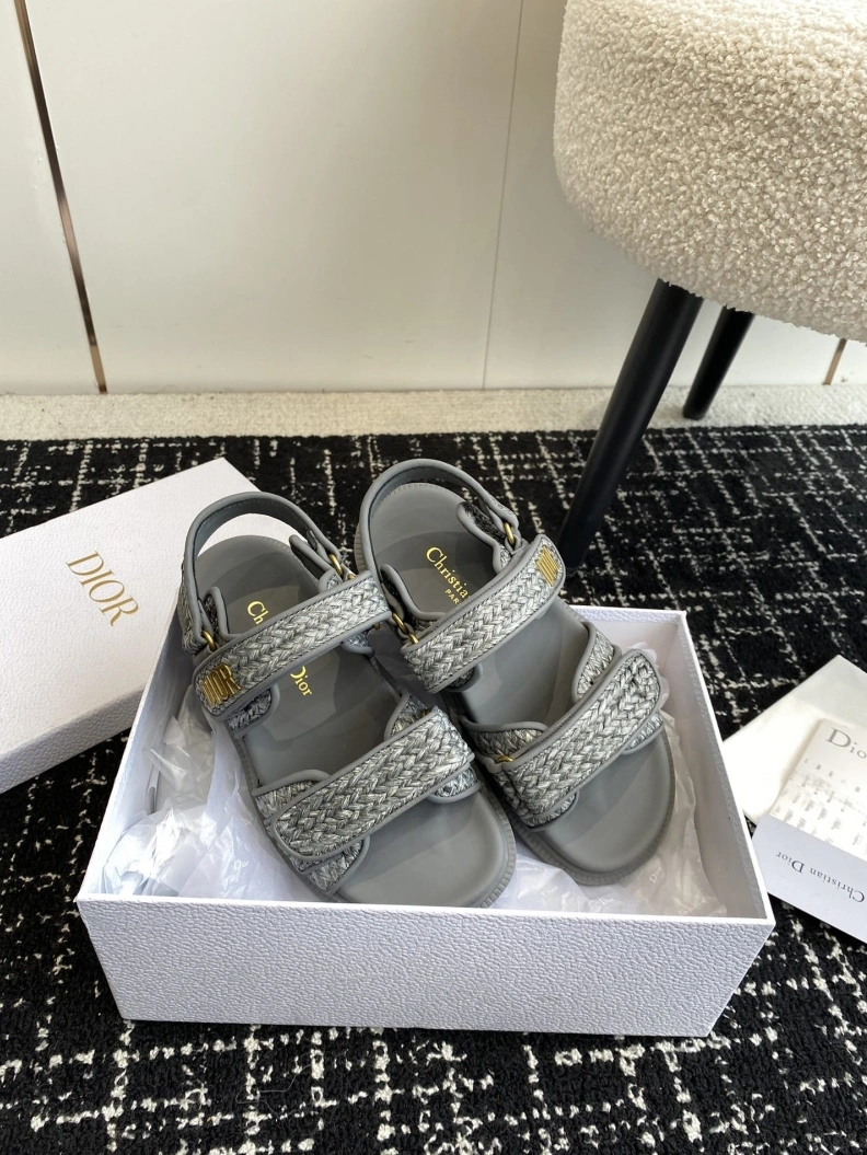 HighQuality Chxnxl Sandals 121968