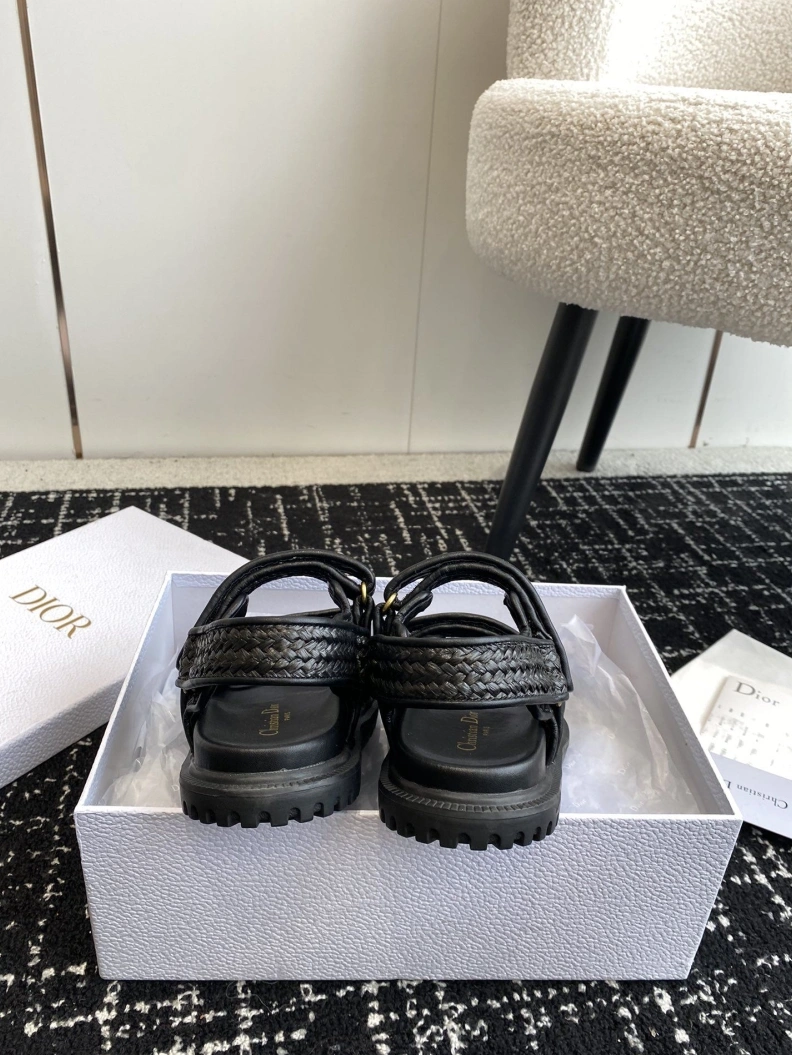 HighQuality Chxnxl Sandals 121966