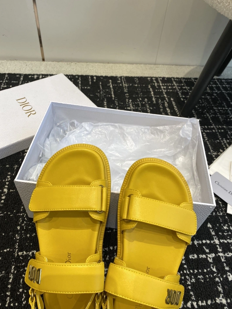 Chxnxl Sandals Sleek 121956