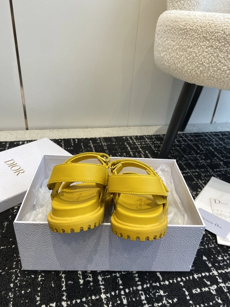 Chxnxl Sandals Sleek 121956