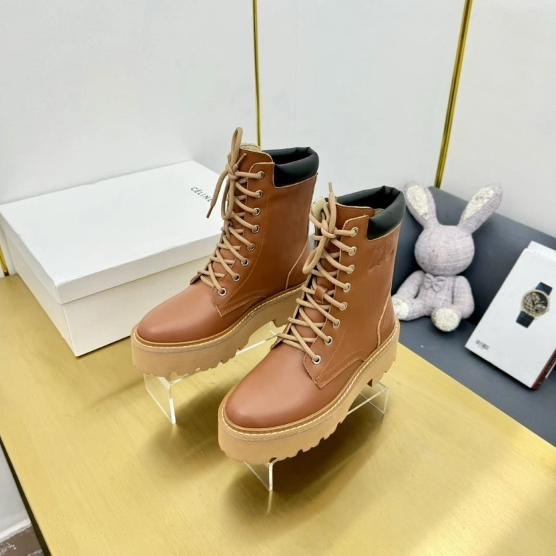 Lightweight Cxlxne Boots 116410
