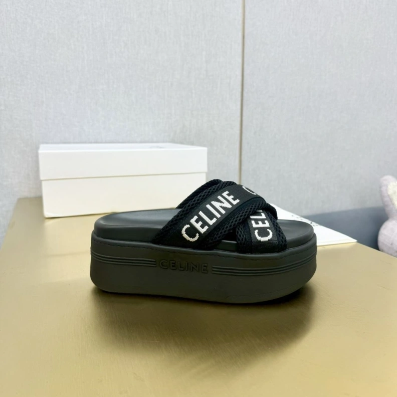 Comfortable Cxlxne Slippers 116243