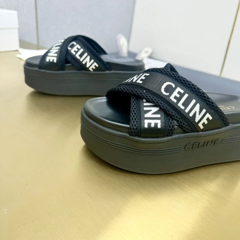 Comfortable Cxlxne Slippers 116243