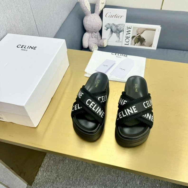 Comfortable Cxlxne Slippers 116243