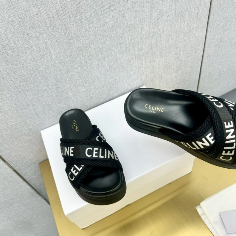 Comfortable Cxlxne Slippers 116243
