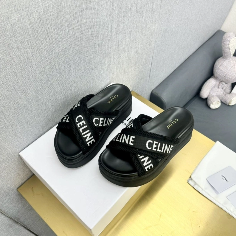 Comfortable Cxlxne Slippers 116243