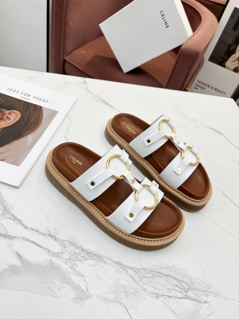 WellDesigned Cxlxne Sandals 116276