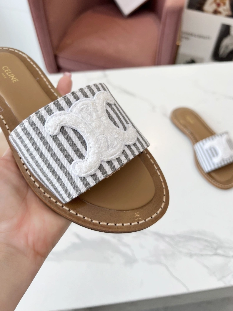 Sophisticated Cxlxne Slippers 116242