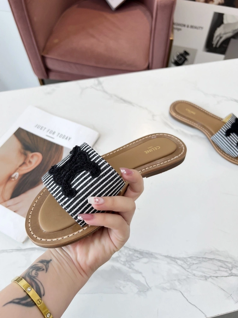 Functional Cxlxne Slippers 116219