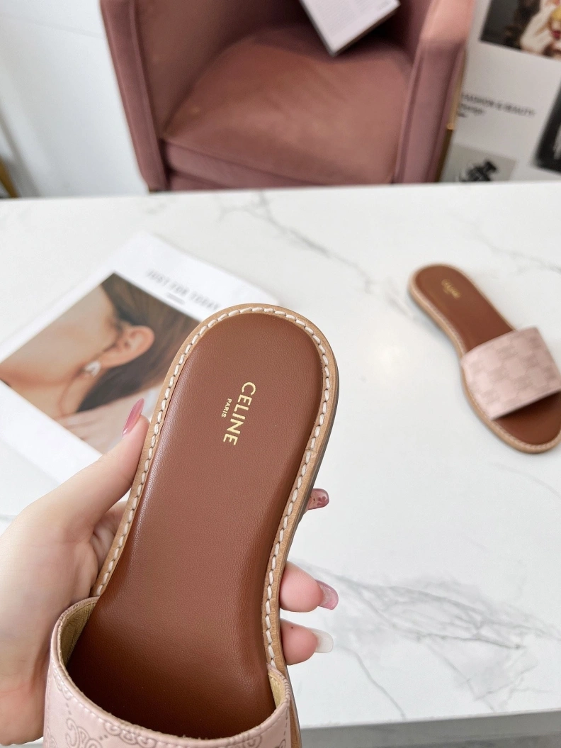 Bold Cxlxne Slippers 116197