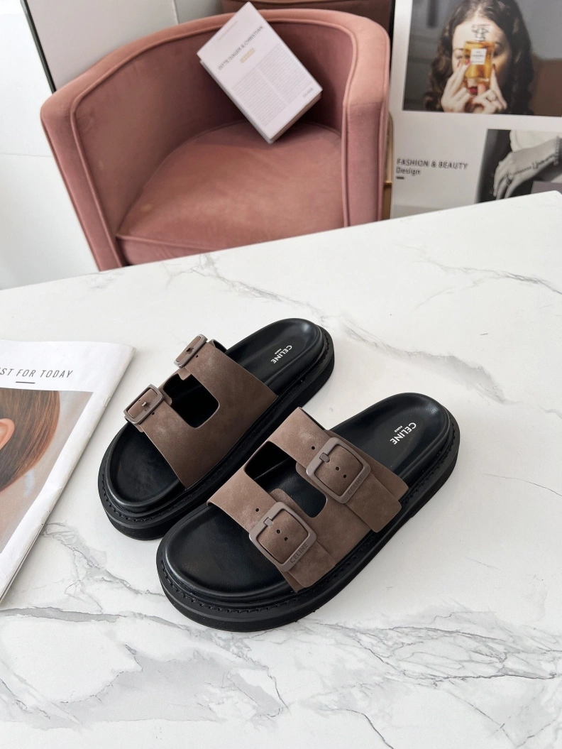 Fashionable Cxlxne Slippers 116200