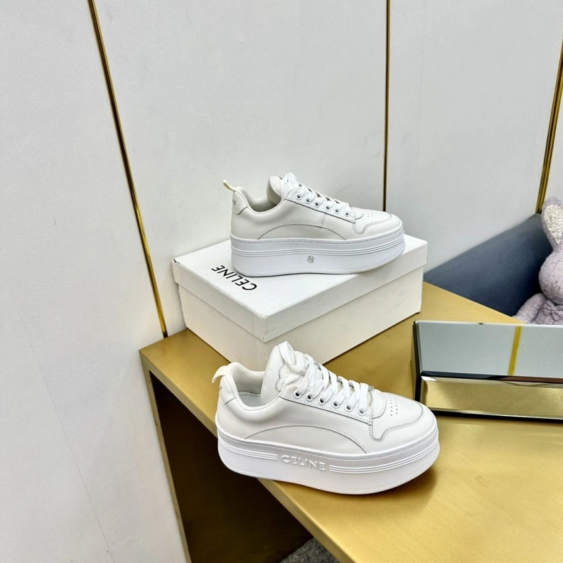 Fashionable Cxlxne Casual Shoes 116343