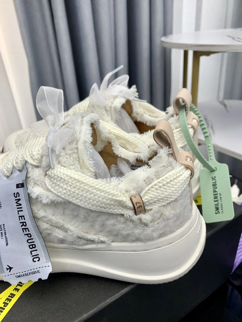 Sleek Othxr Sneakers 212675