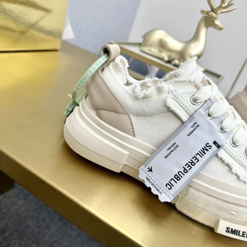 Versatile Othxr Sneakers 212673
