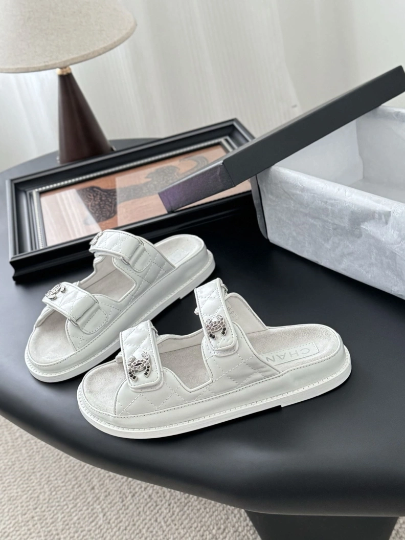 Durable Chxnxl Sandals 121953