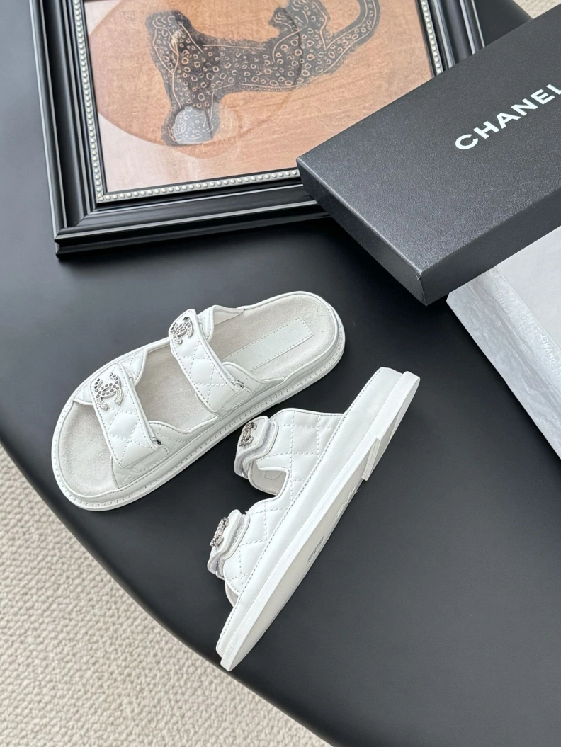 Durable Chxnxl Sandals 121953