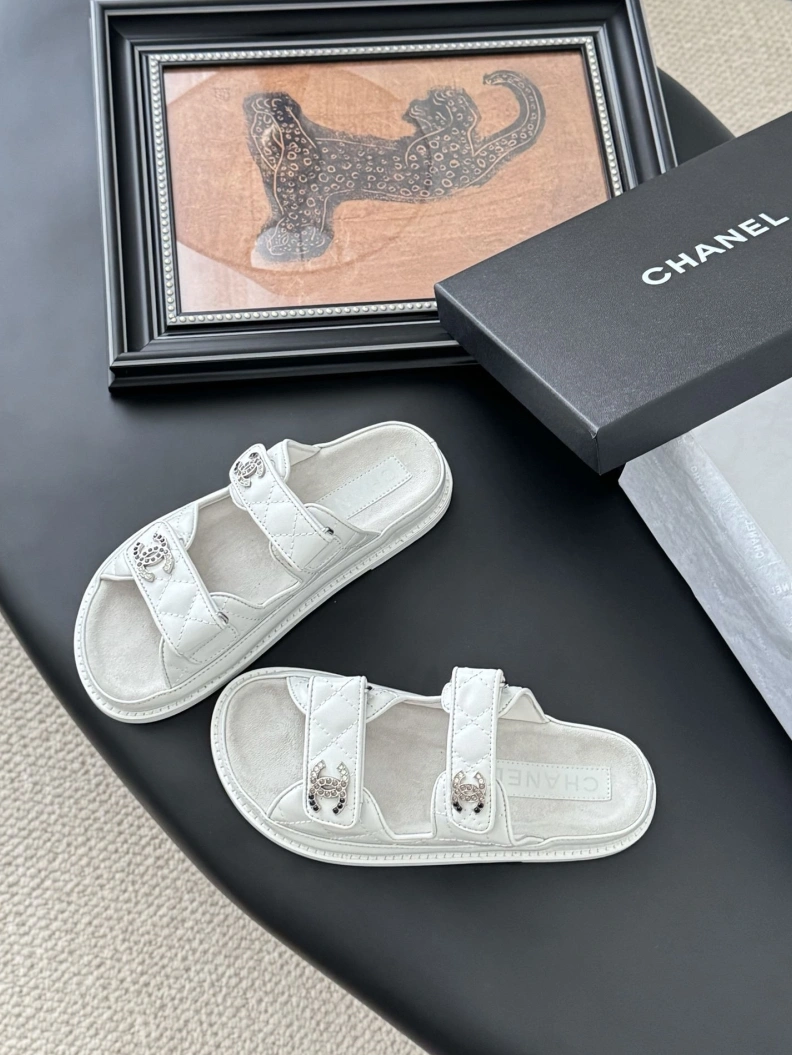 Durable Chxnxl Sandals 121953