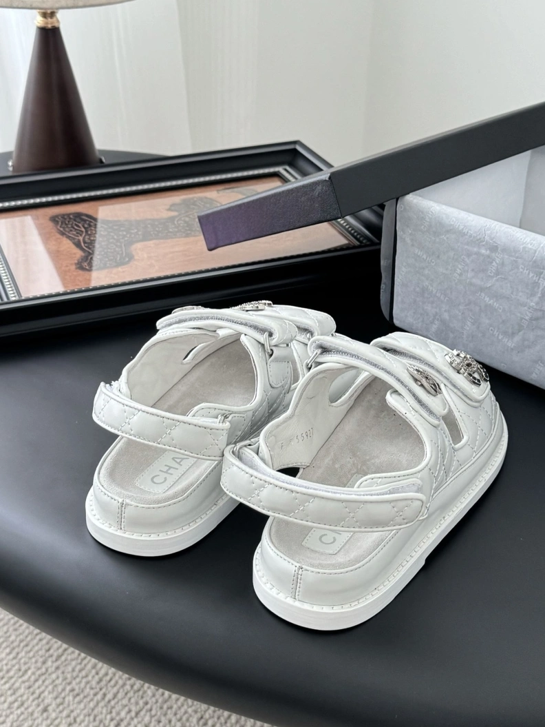 Chxnxl Sandals AllSeason 121952