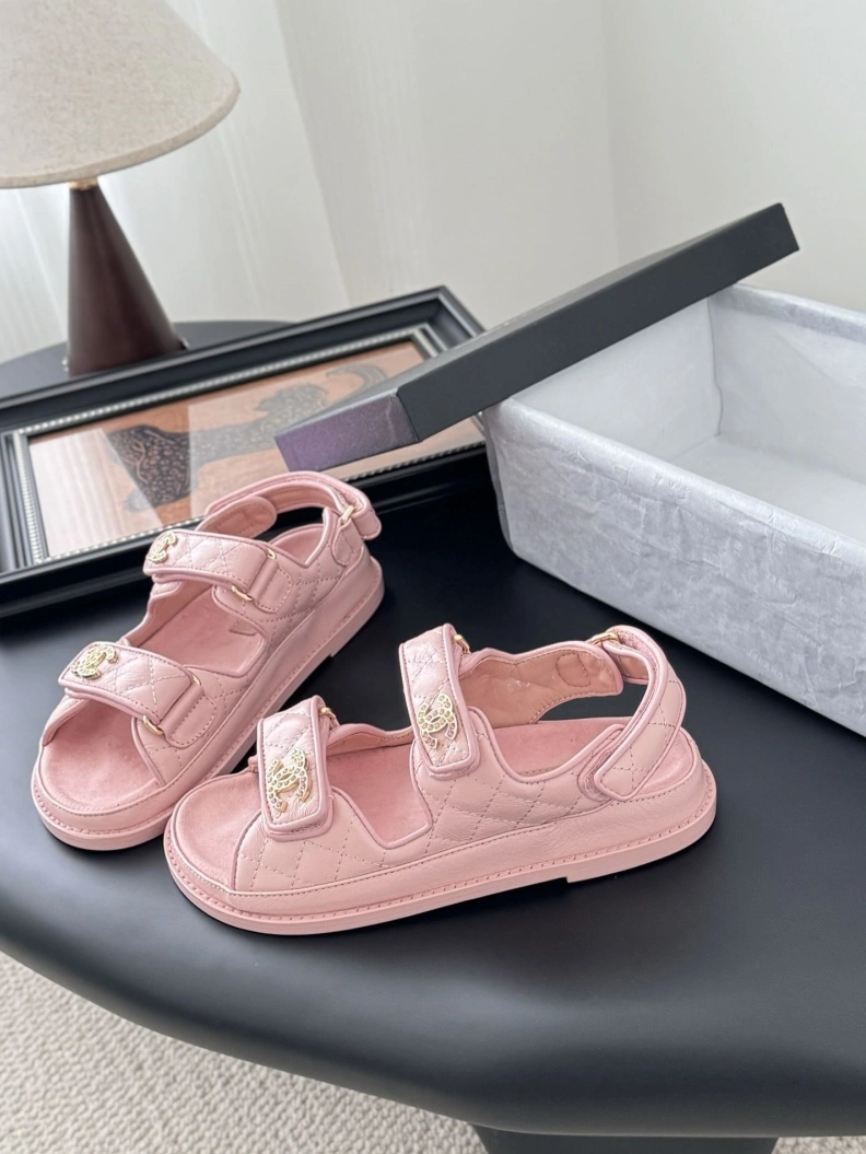 Reliable Chxnxl Sandals 121948