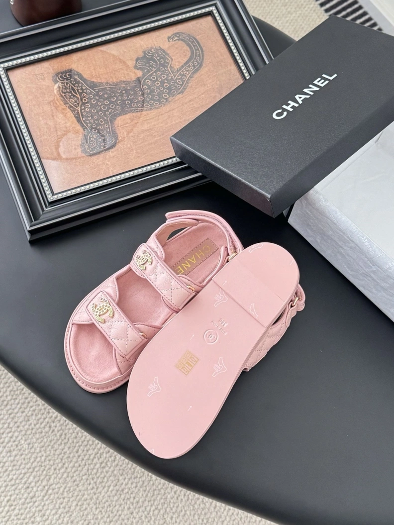 Reliable Chxnxl Sandals 121948