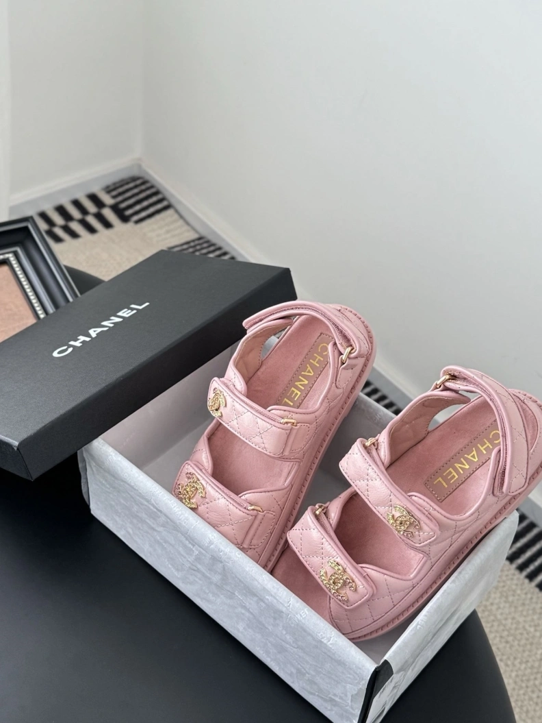 Reliable Chxnxl Sandals 121948
