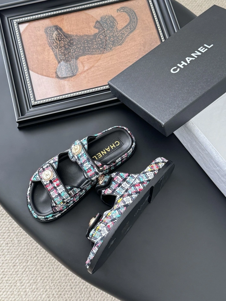 Flexible Chxnxl Sandals 121922