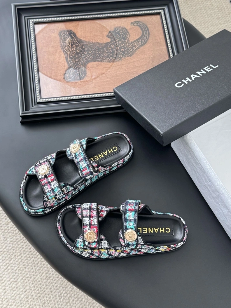 Flexible Chxnxl Sandals 121922