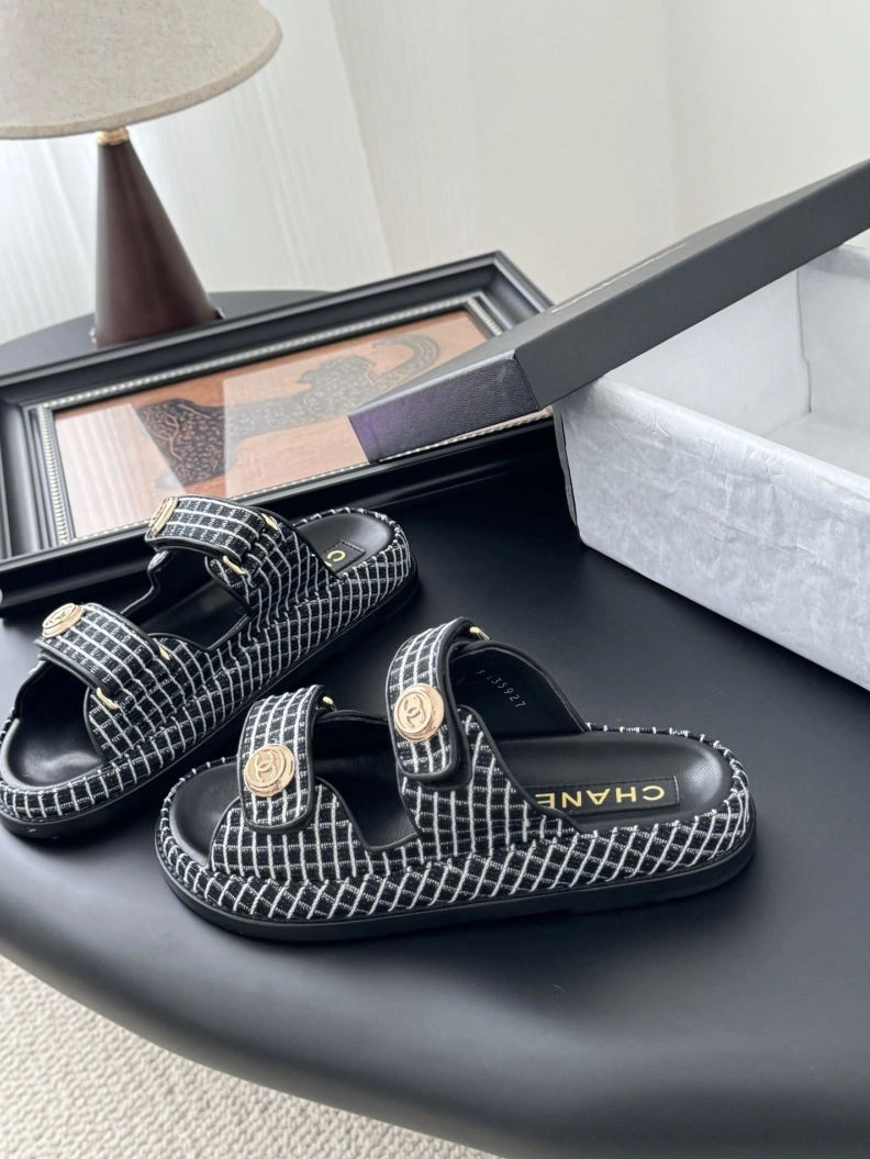 Chxnxl Sandals Trendsetting 121918