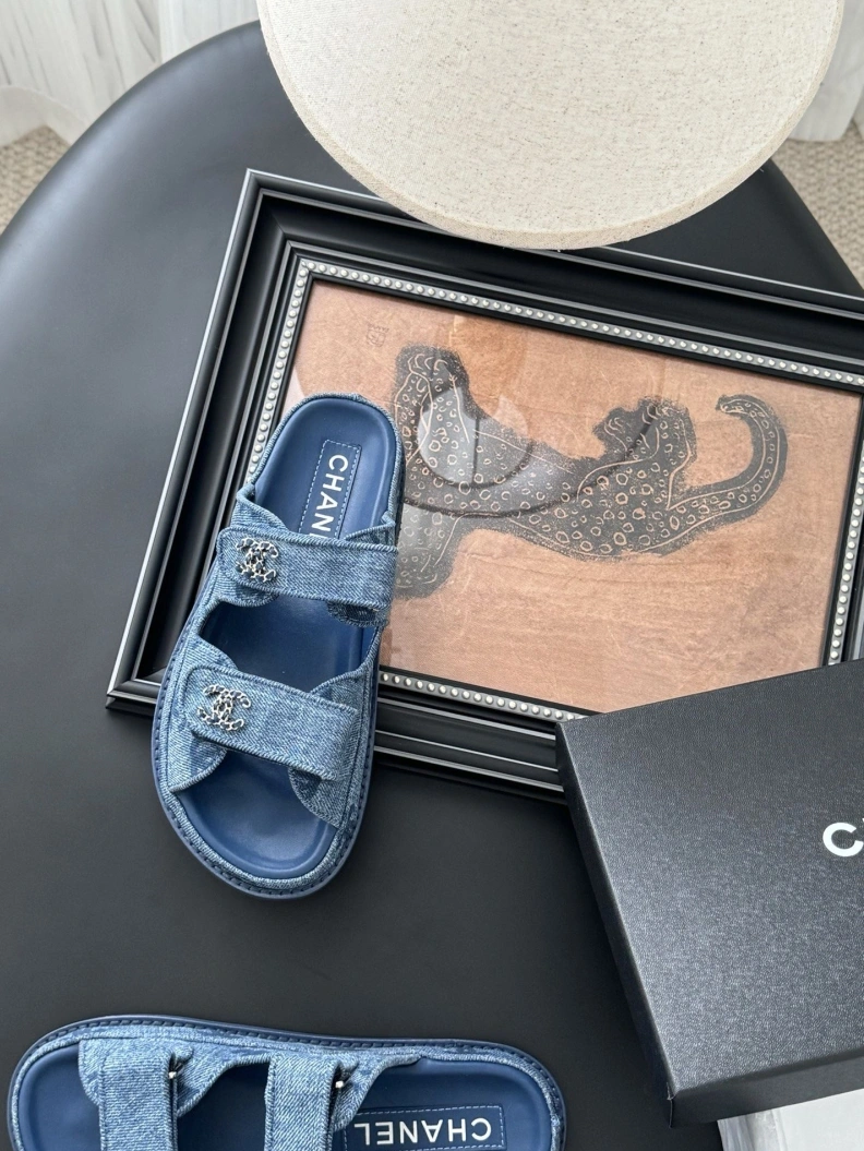 Refined Chxnxl Sandals 121927