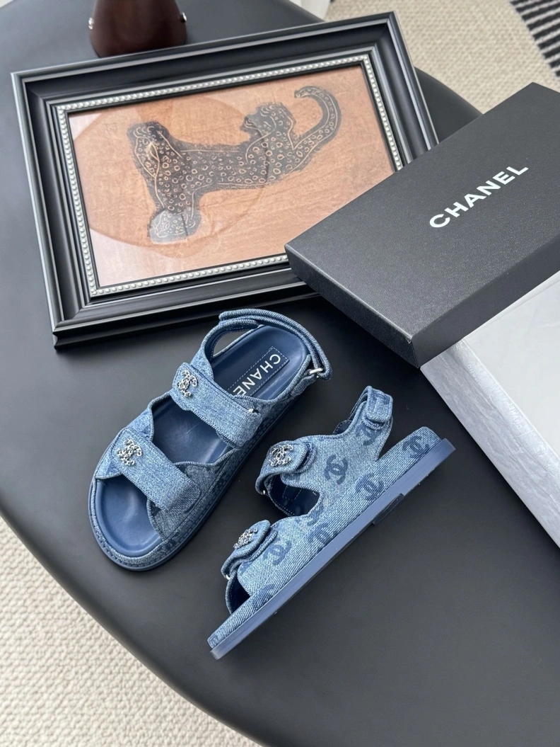 Reliable Chxnxl Sandals 121916