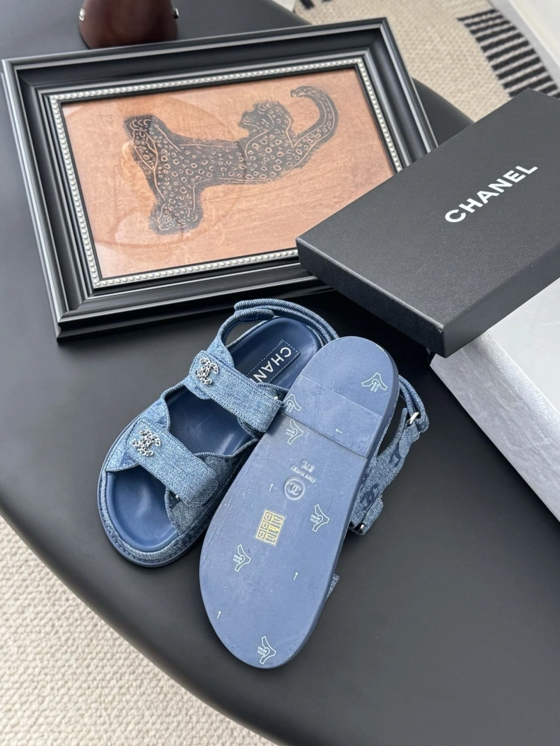 Reliable Chxnxl Sandals 121916