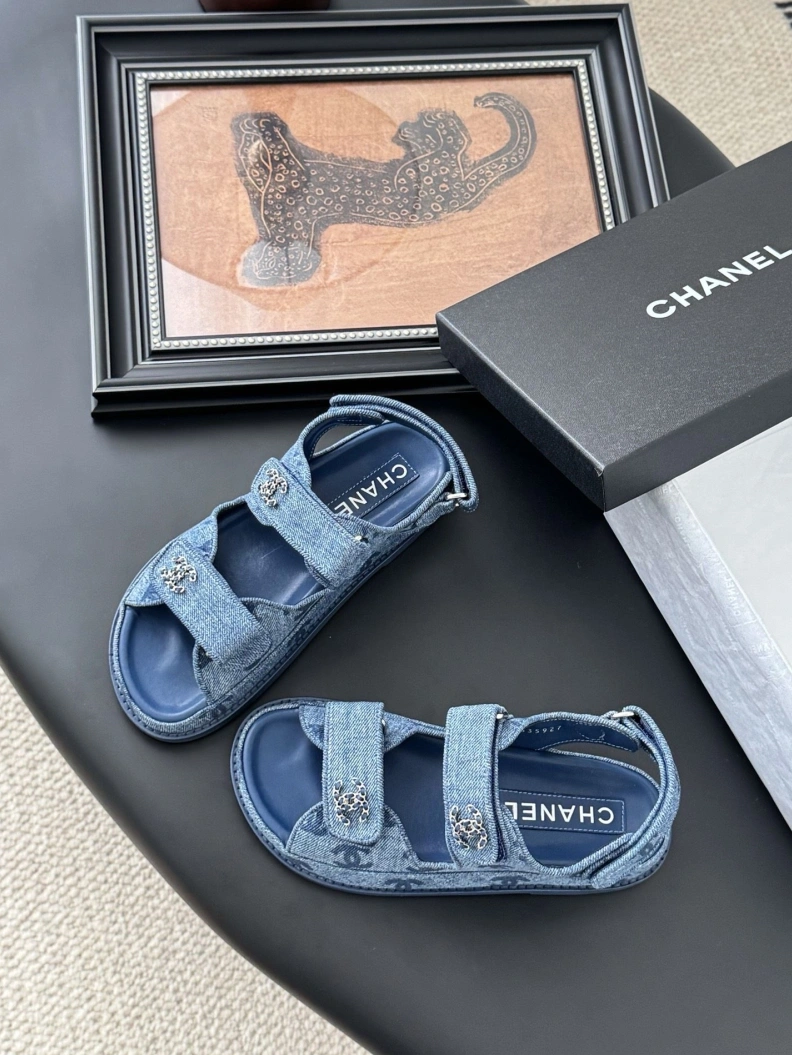 Reliable Chxnxl Sandals 121916