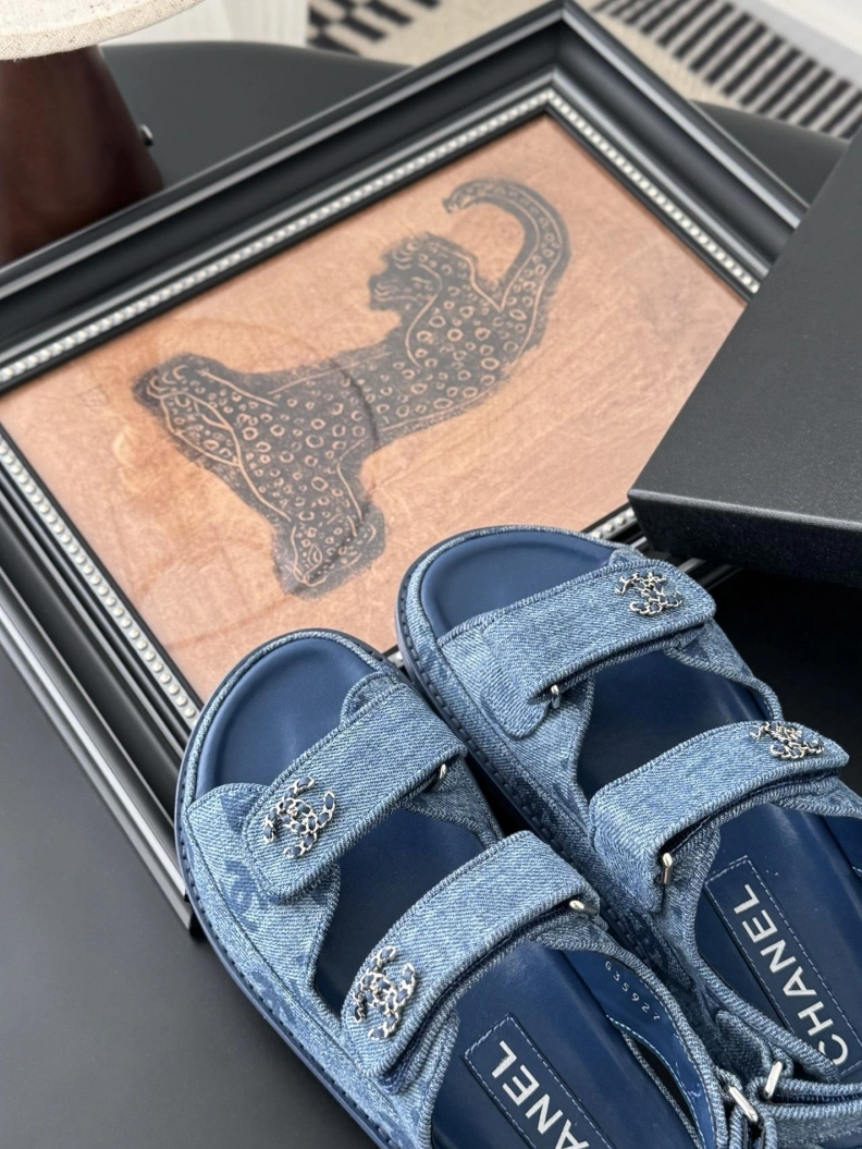 Reliable Chxnxl Sandals 121916
