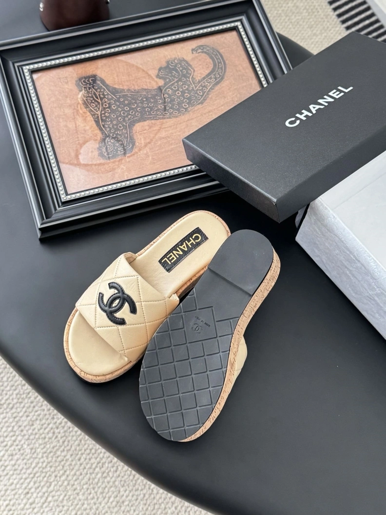 Chxnxl Slippers Compact 121835
