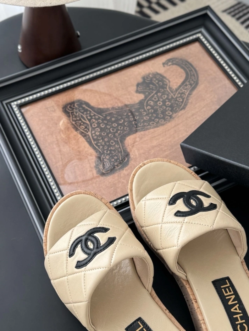 Chxnxl Slippers Compact 121835