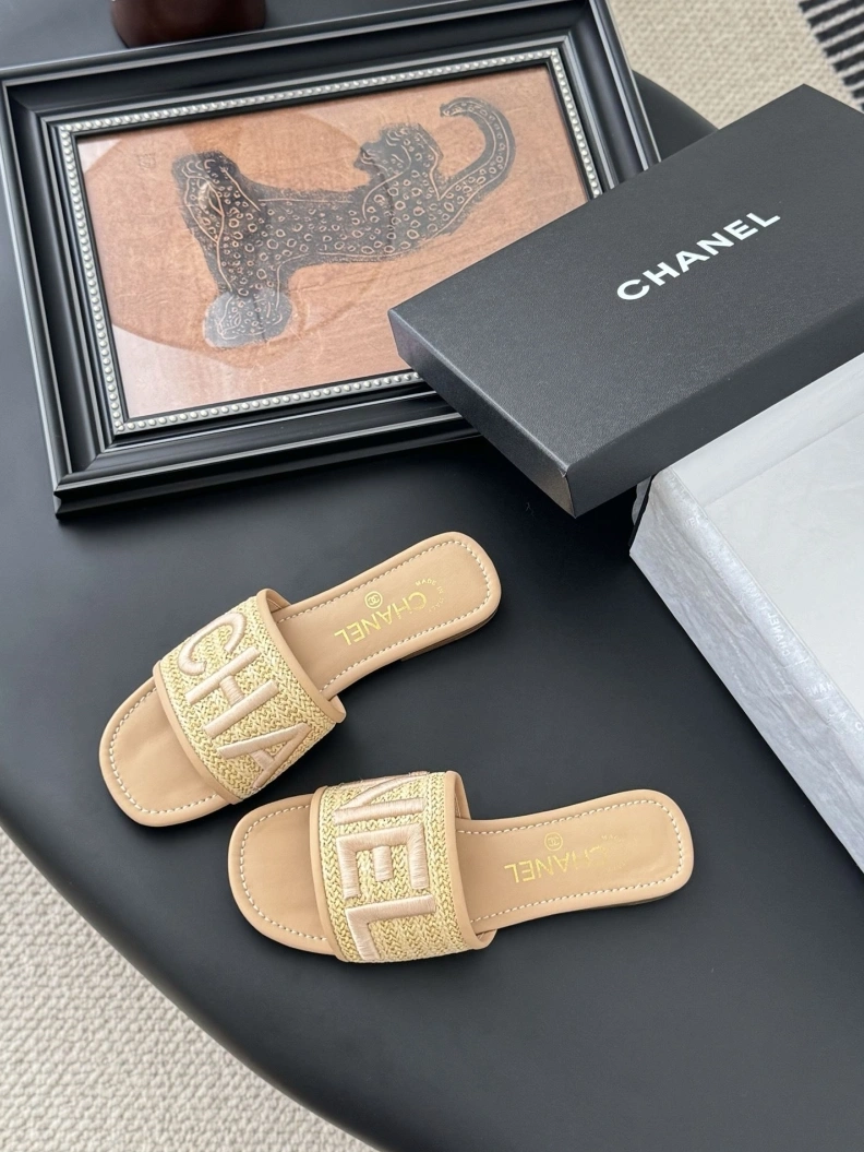 Chxnxl Slippers StreetReady 121832