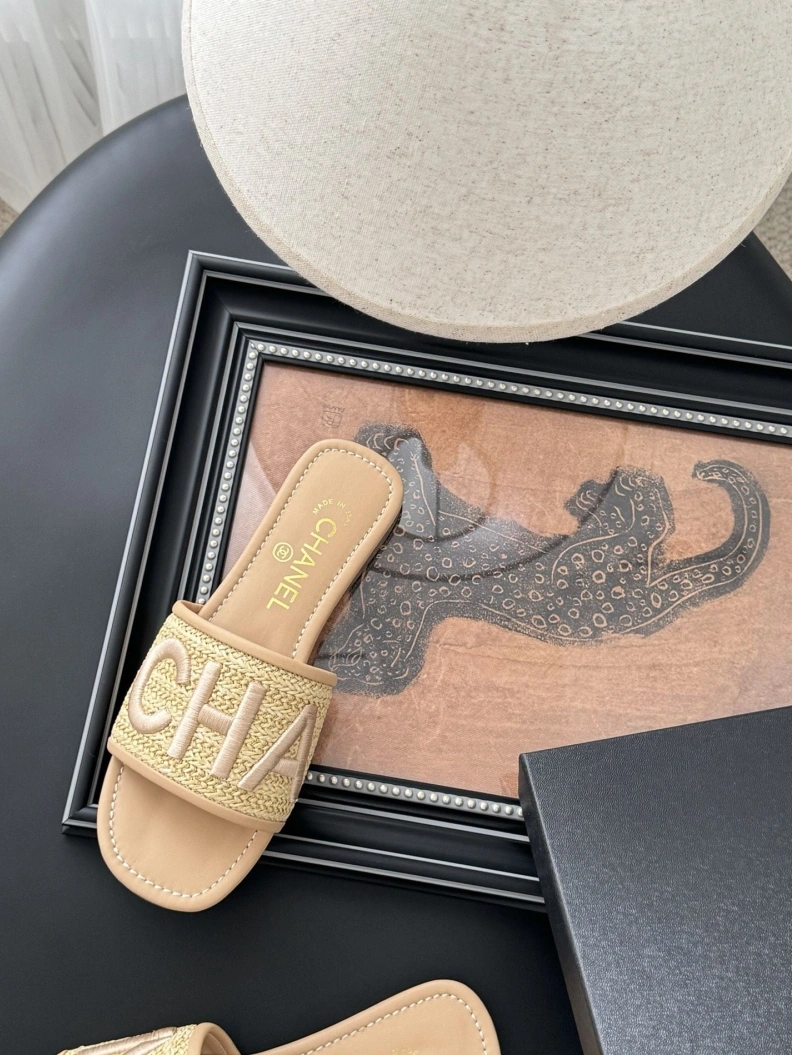Chxnxl Slippers StreetReady 121832