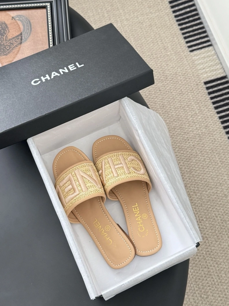 Chxnxl Slippers StreetReady 121832