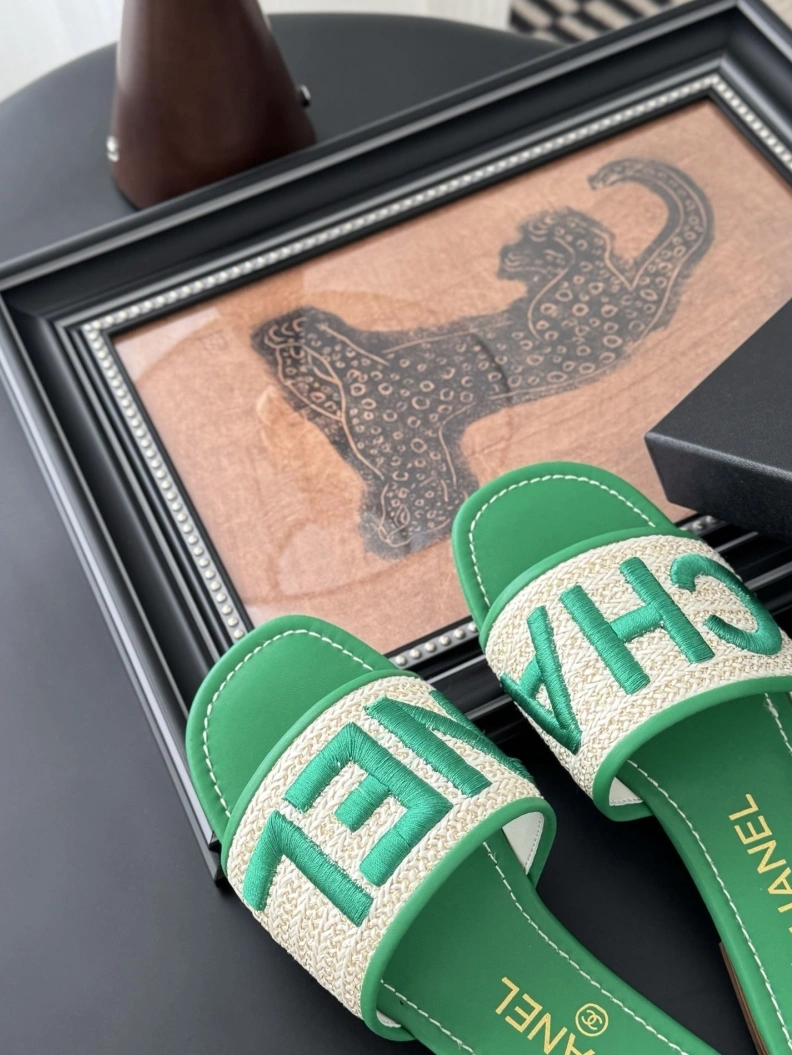 Chxnxl Slippers WellDesigned 121830